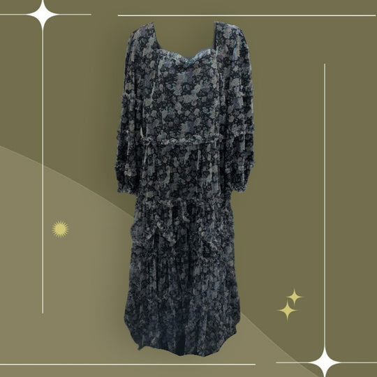 Ivy City Co Catherine Dress In Dark Floral  -  Extra Large