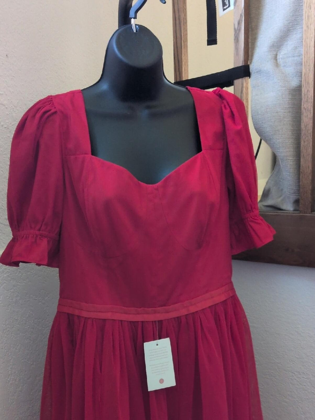 Red tulle puff-sleeve fit-and-flare dress by Ivy City Co - Large