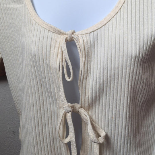 Lisa Says Gah Capri Tie Front Top - Small