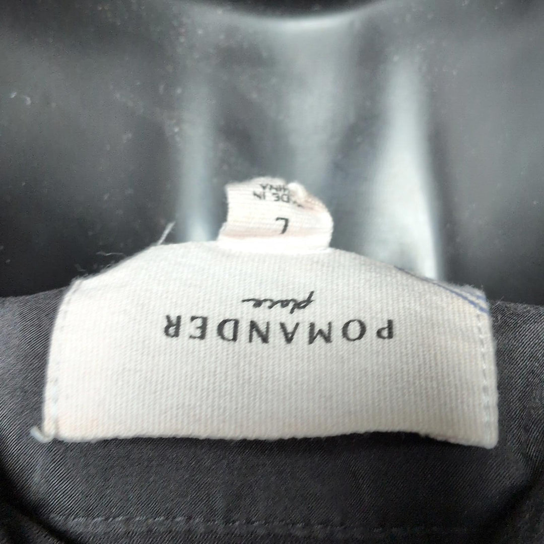 Pomander Place Black Jules Sleeveless Button Down - Large