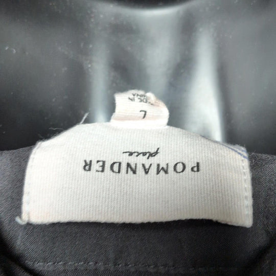 Pomander Place Black Jules Sleeveless Button Down - Large