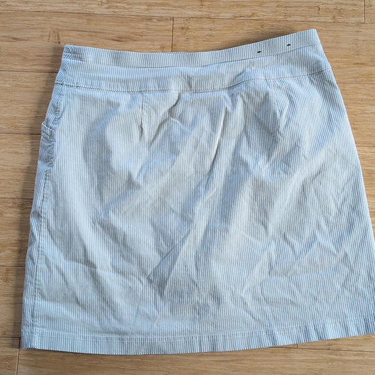 Mario Serrani Italy Sage And White Striped Skort - Medium