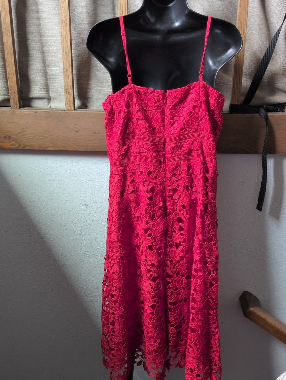 Eliza J Floral Lace Asymmetrical Midi Dress in red - US 10