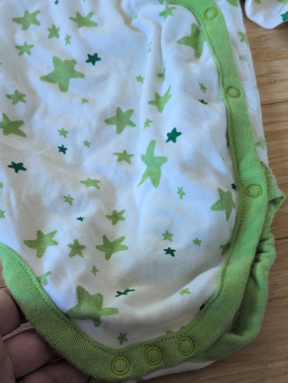 Hannah Anderson To The Moon And Back Green Stars Long Sleeve Onesie 6-12