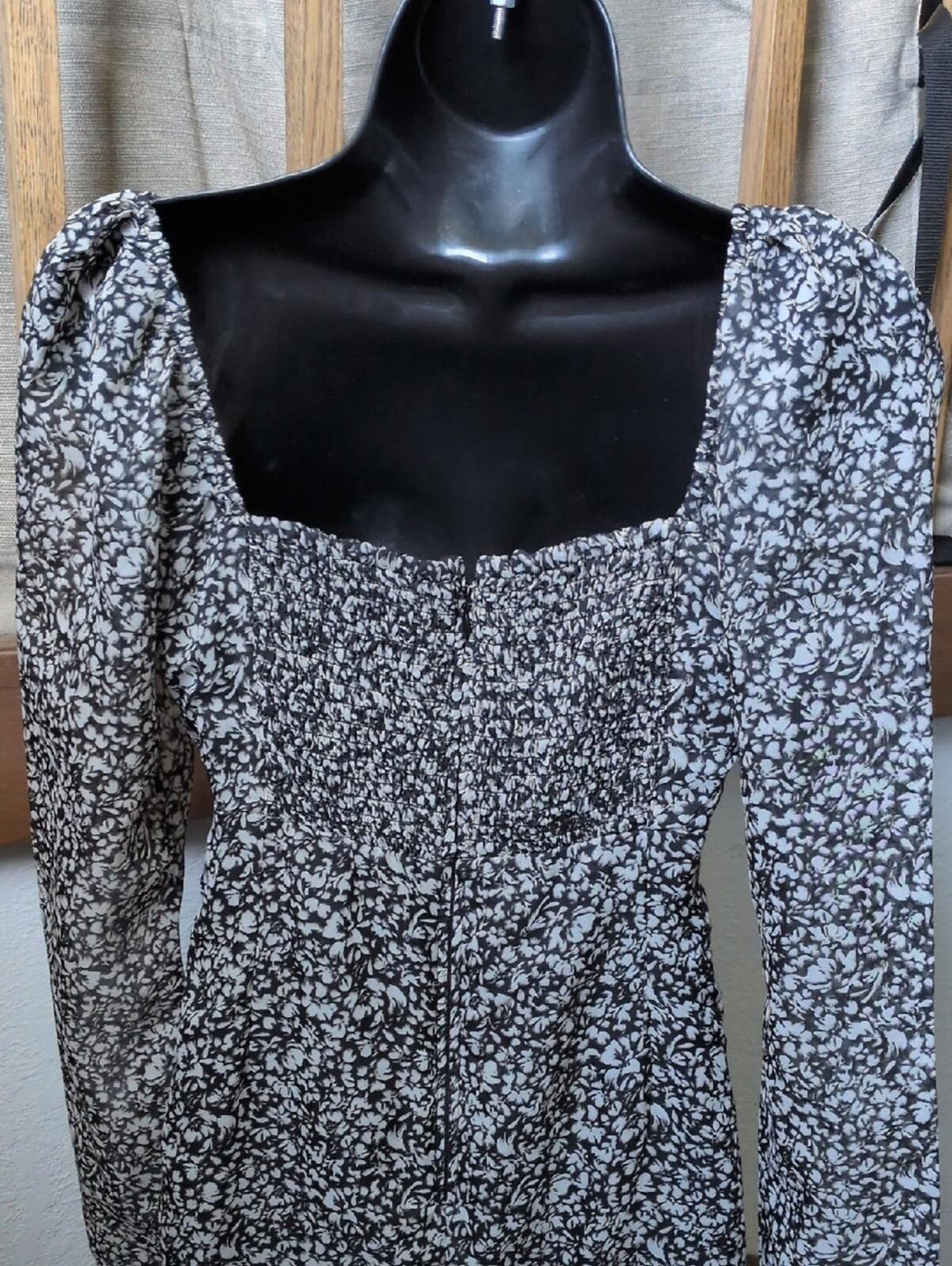Abercrombie And Fitch Emerson Chiffon Long Sleeve Midi - Smal