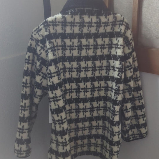 Lisa Says Gah Monique Houndstooth Sherpa Jacket
