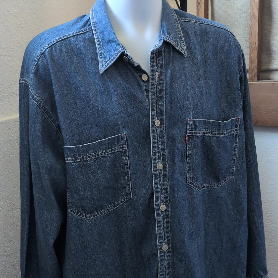 Sample Garment! Levi's Red Tab Button Down Shirt