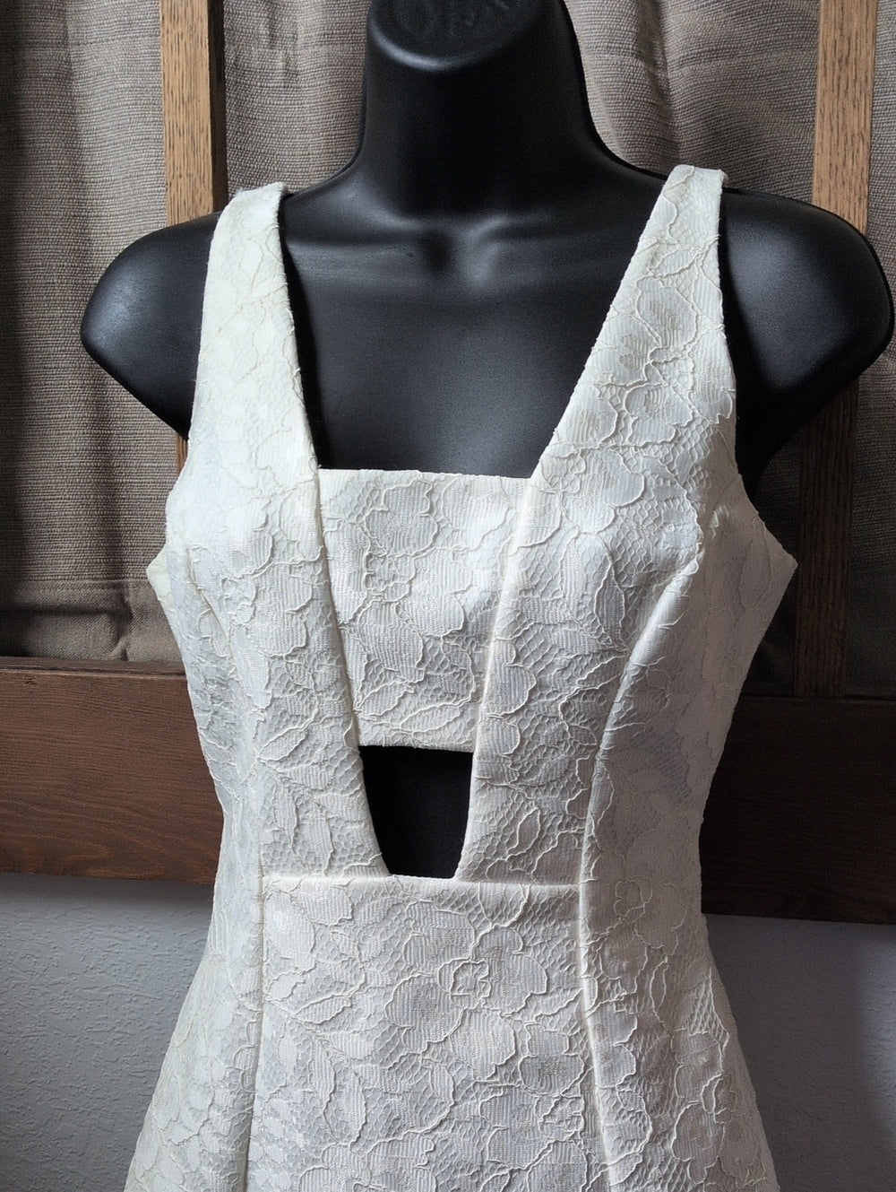 Topshop White Cutout Floral Mini Dress Size 2