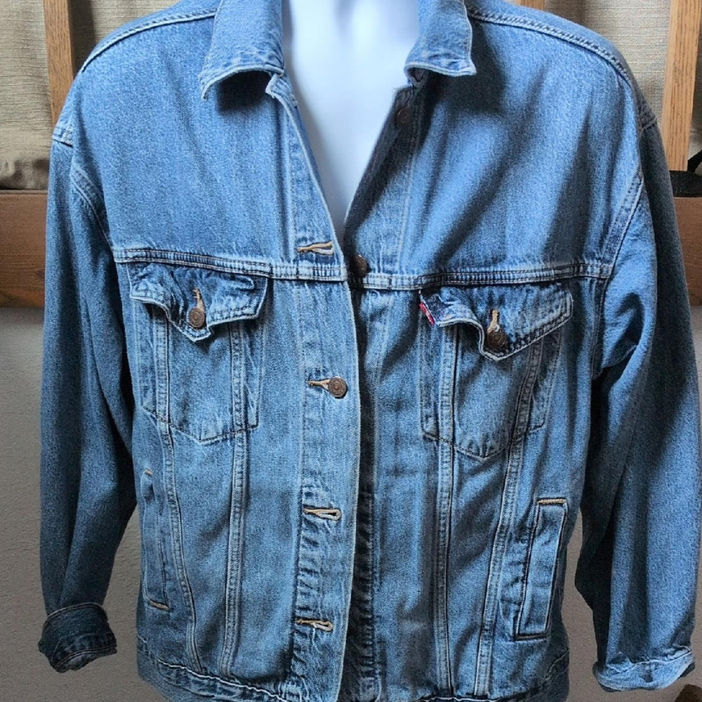 Men's Oversized Levi's Denim Jacket