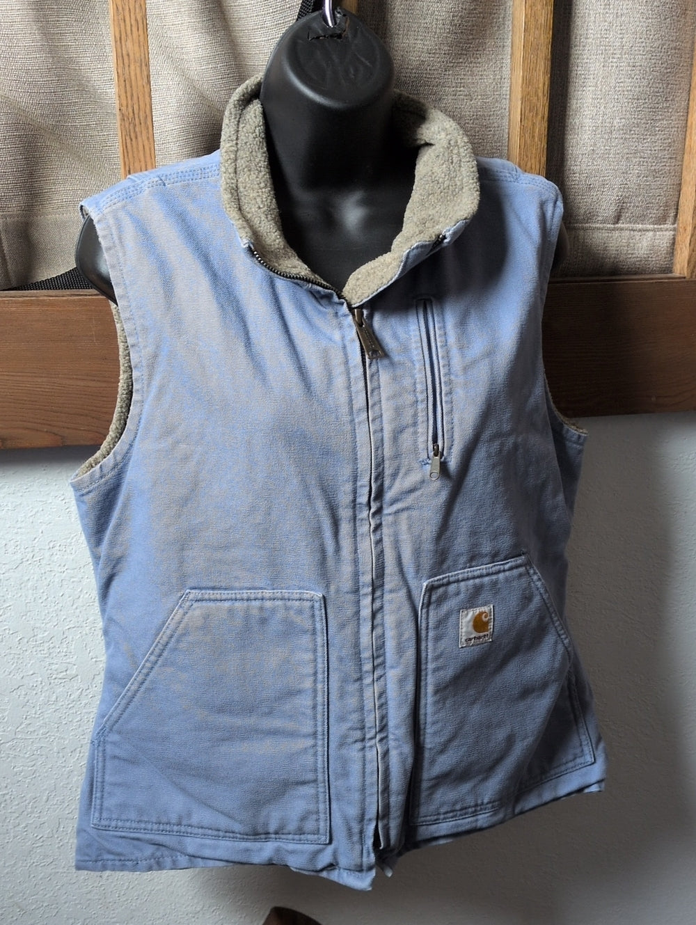 Light blue vintage Carhartt women's sandstone/duck canvas sherpa-lined Vest  - Small