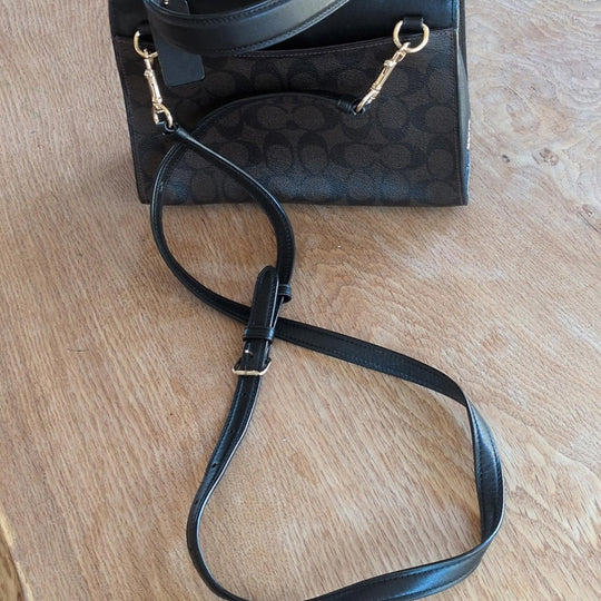 Coach Tilly Top Handle Purse With Dark Signature Print Bottom