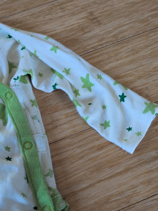 Hannah Anderson To The Moon And Back Green Stars Long Sleeve Onesie 6-12