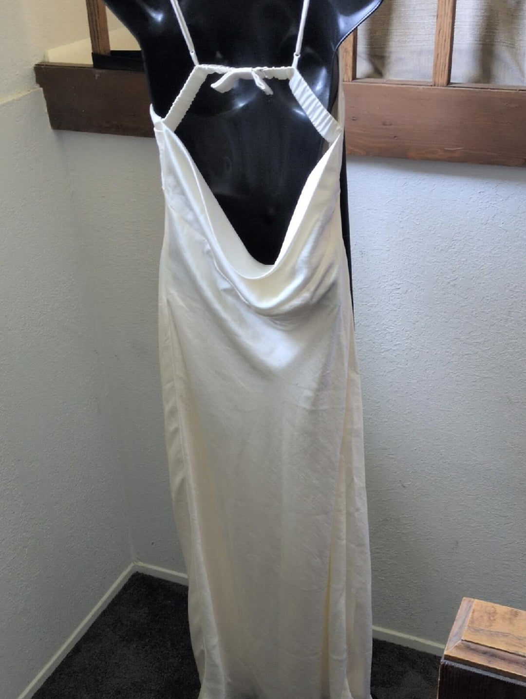 Abercrombie And Fitch Satin Bow Cowl Back Maxi Dress - MT