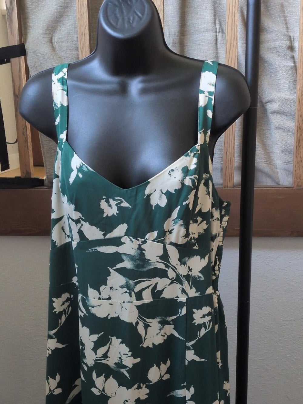Abercrombie And Fitch Ruffle Tiered Maxi Dress In Green Floral - Large