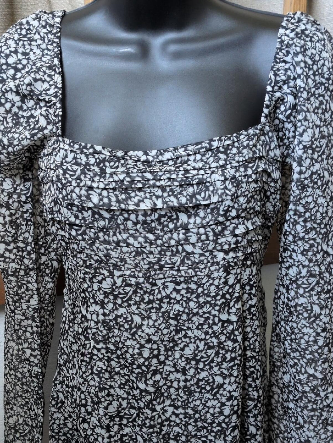 Abercrombie And Fitch Emerson Chiffon Long Sleeve Midi - Smal