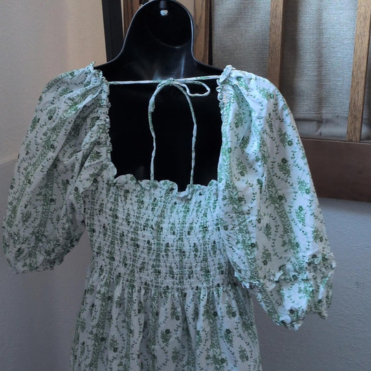 Hill House Home Nesli Nap Dress In Green Vine Print - Large