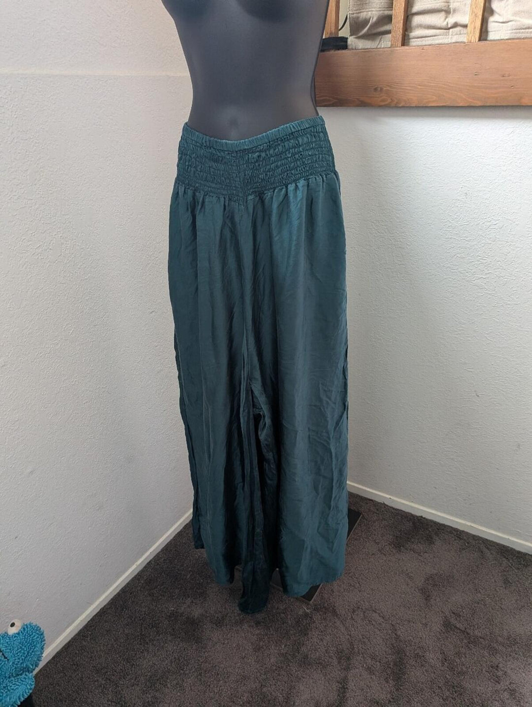 Kantha Bae Silky Emerald Palazzo Wide Leg Pant - Osfm