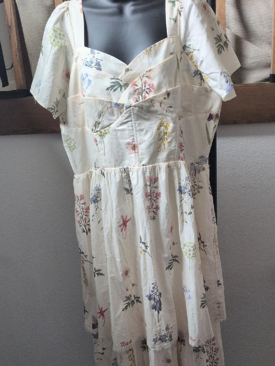 Ivy City Co Marie Midi Dress In Creme Floral Size 1X