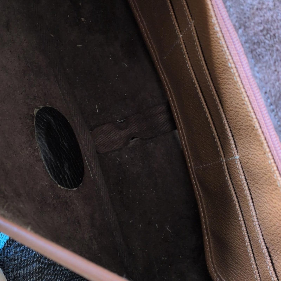Dooney And Bourke Carrier Leather Bag