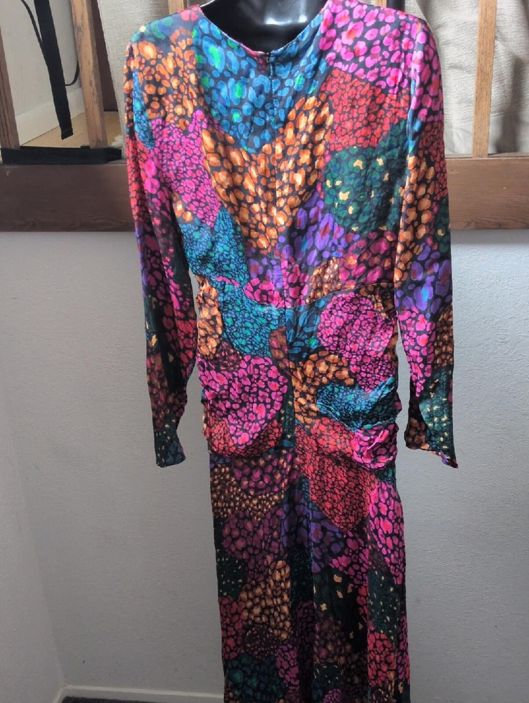 Viral Tiktok Farm Rio Rainbow Hearts Viscose Midi Dress - M