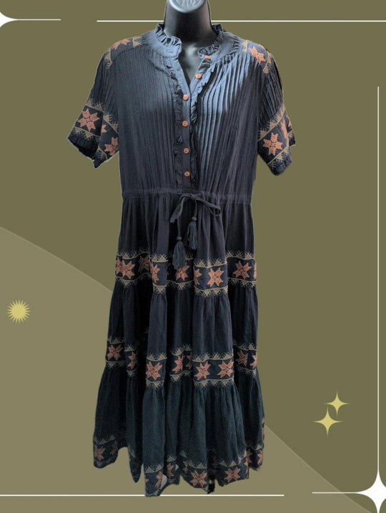 Soft Navy embroidered Ivy City Co Capri Dress - Small