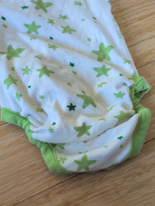 Hannah Anderson To The Moon And Back Green Stars Long Sleeve Onesie 6-12