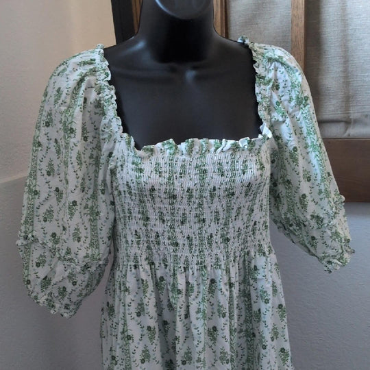 Hill House Home Nesli Nap Dress In Green Vine Print - Large