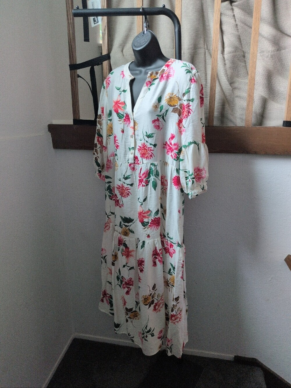 Floral midi dress by Figueroa & Flower - XL