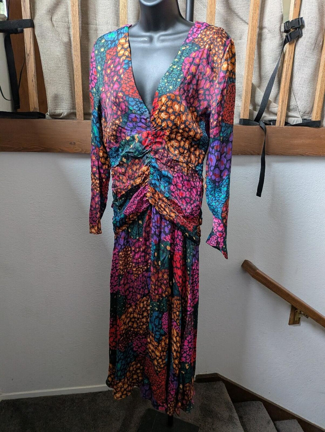 Viral Tiktok Farm Rio Rainbow Hearts Viscose Midi Dress - M
