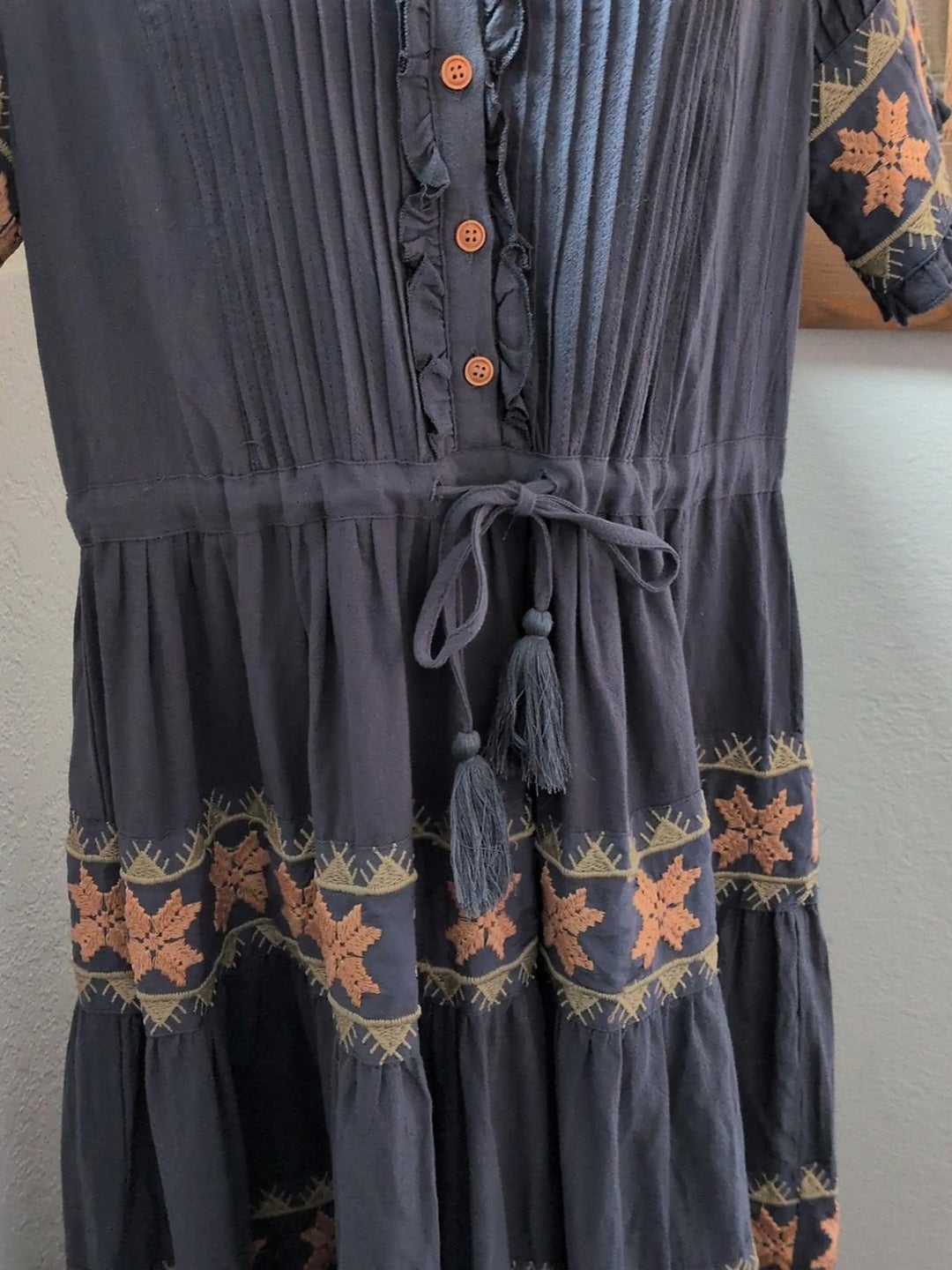 Soft Navy embroidered Ivy City Co Capri Dress - Small