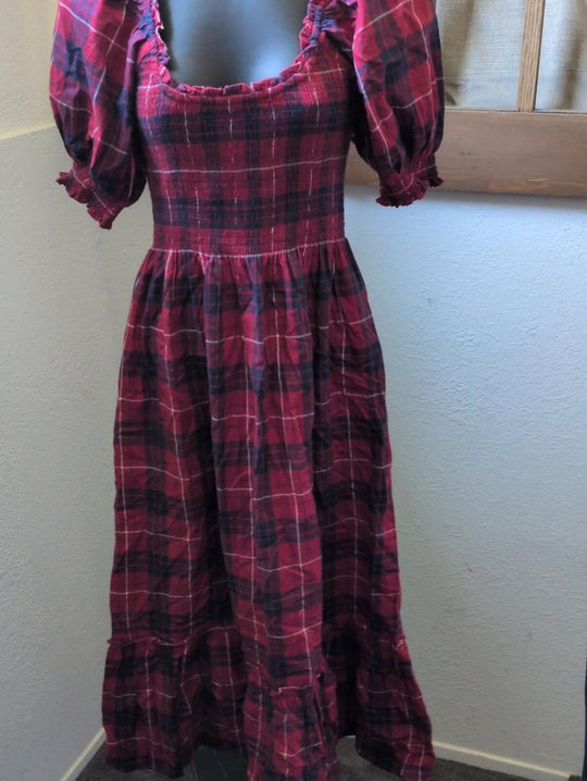 Hill House Home Louisa Nap Dress In Cherry Tartan Size Est. S / XS