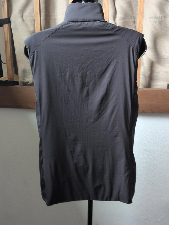 Arc'teryx Atom LT insulated vest in black - M