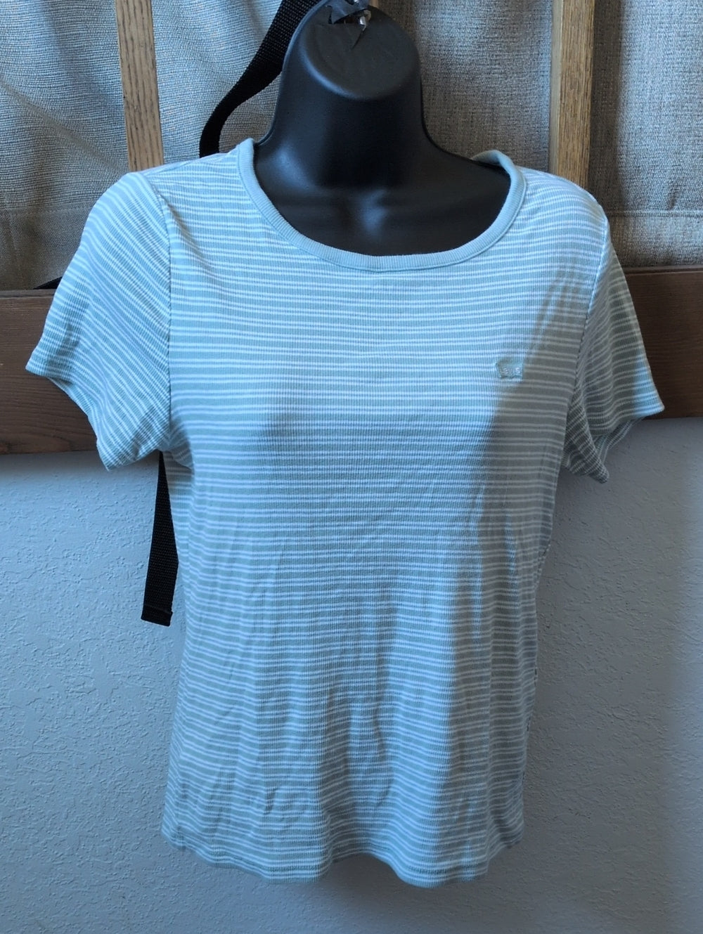 Levi's Basic Striped Tee In Seafoam Green - L
