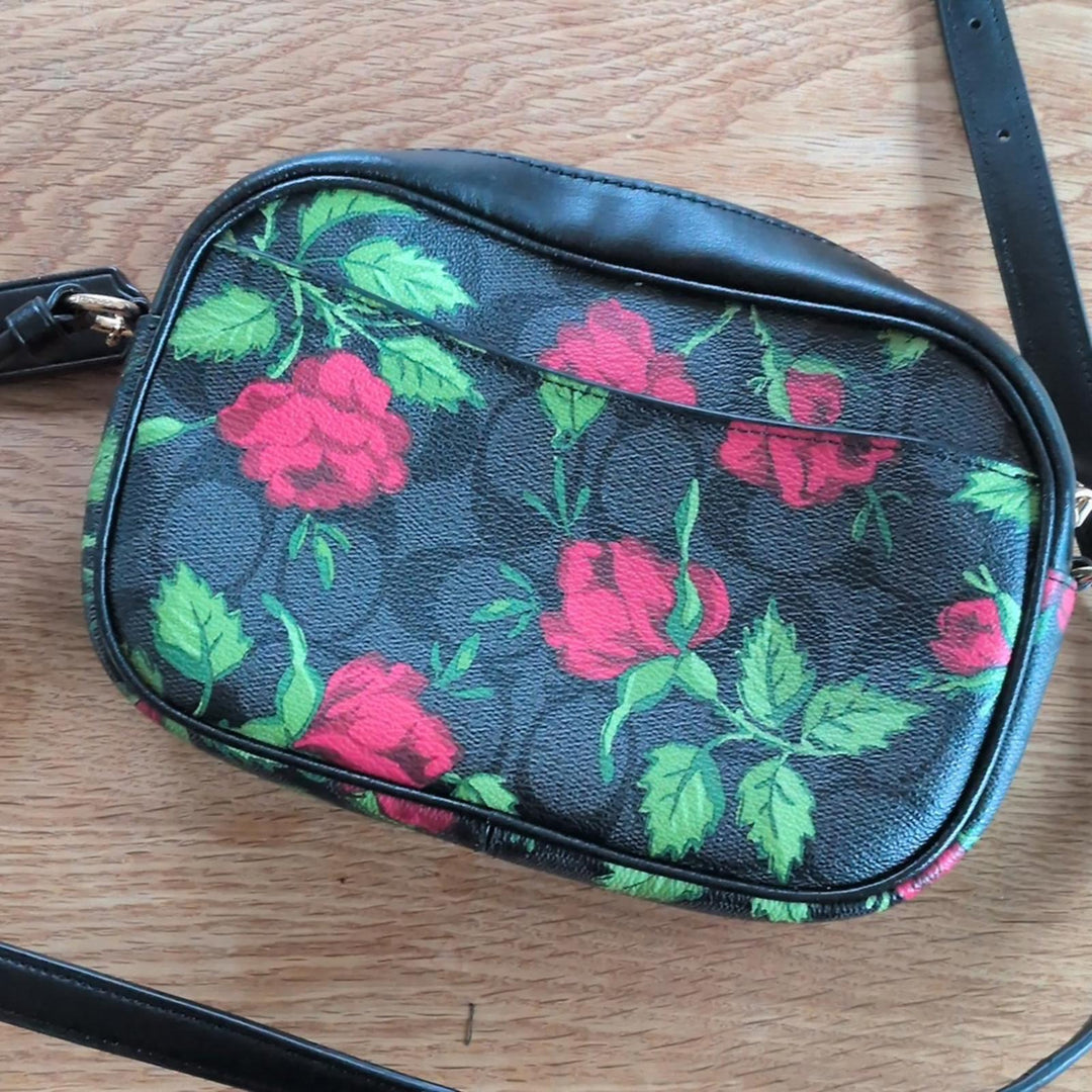 Coach Crossbody Limited Edition Snow White Rose Villians Camera Bag