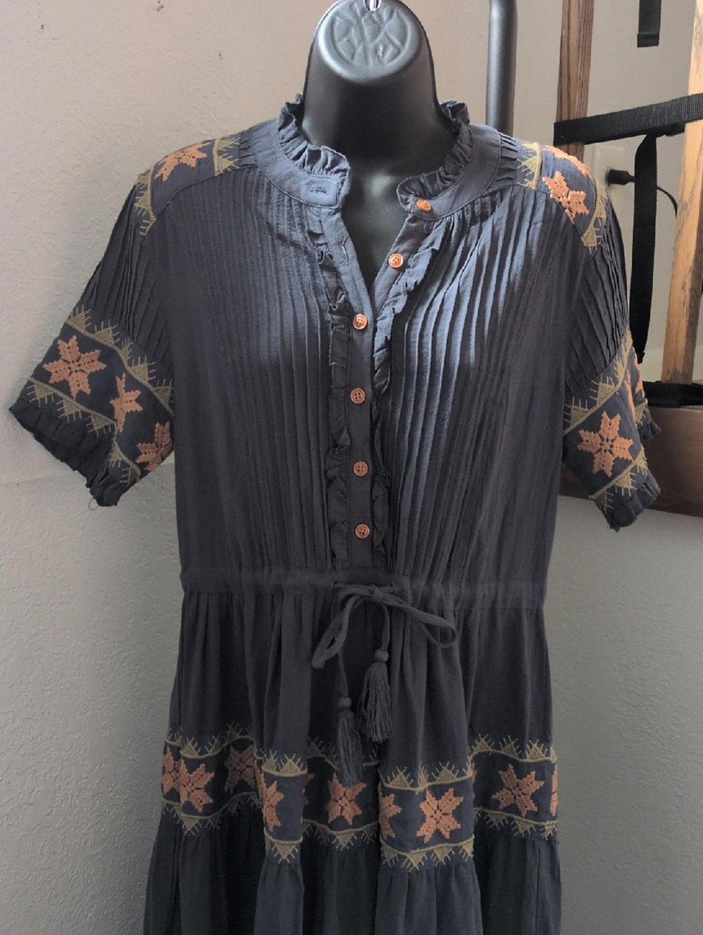 Soft Navy embroidered Ivy City Co Capri Dress - Small