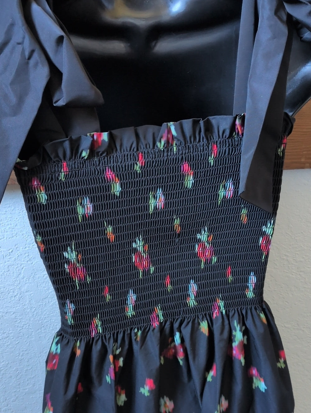 Hill House Ribbon Ellie Nap Dress in black ikat floral - Small