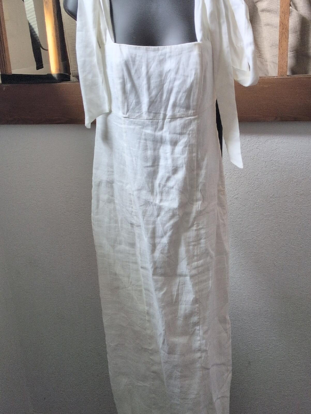 Dissh Aisle Linen Tie Shoulder Dress - US 6