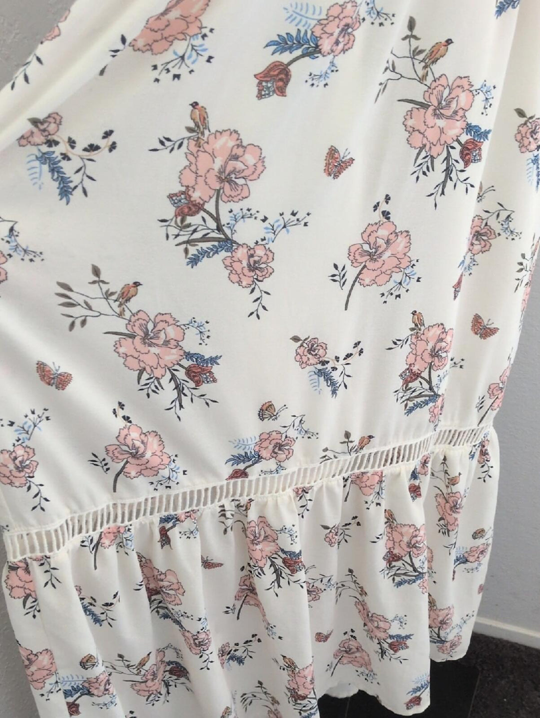 Abercrombie And Fitch Creme Bird And Butterfly Floral Maxi Dress - XSP