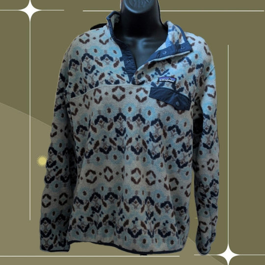 Patagonia Women's Synchilla Snap-T Pullover in Tundra Cluster Big Sky Blue  - Medium