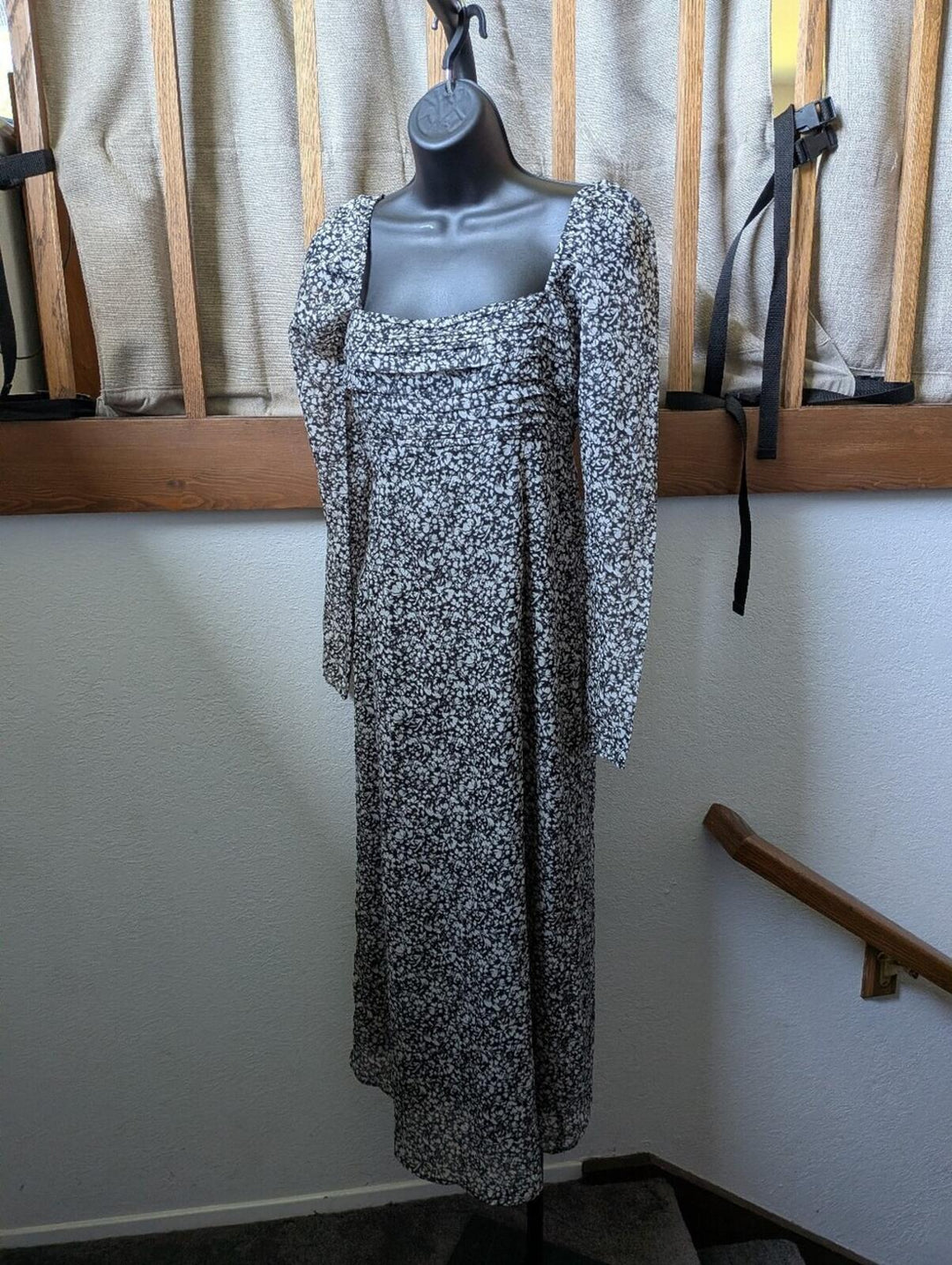 Abercrombie And Fitch Emerson Chiffon Long Sleeve Midi - Smal