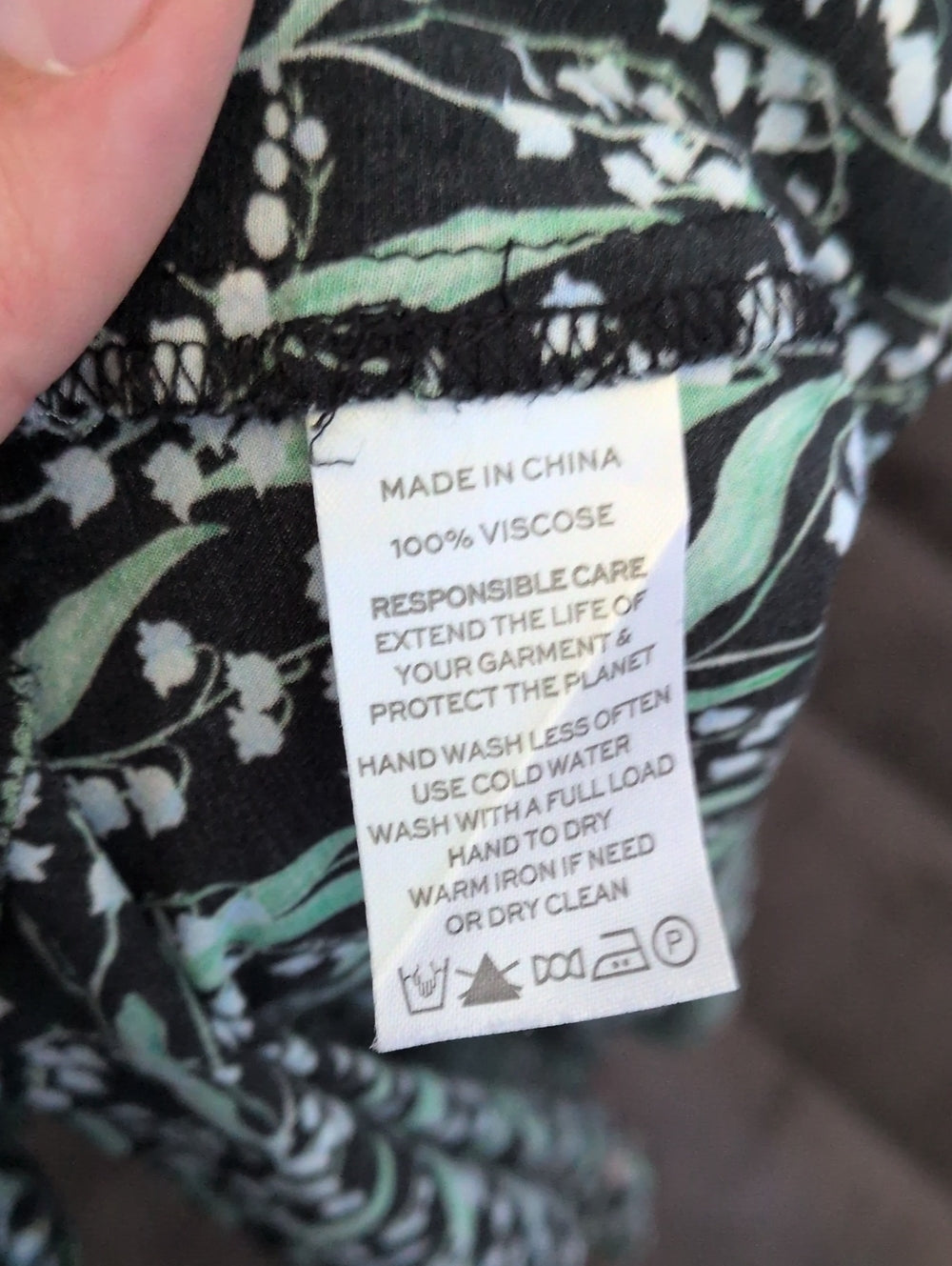 Hill House Home The Dominique Dress  in the Black Lily of the Valley print XS