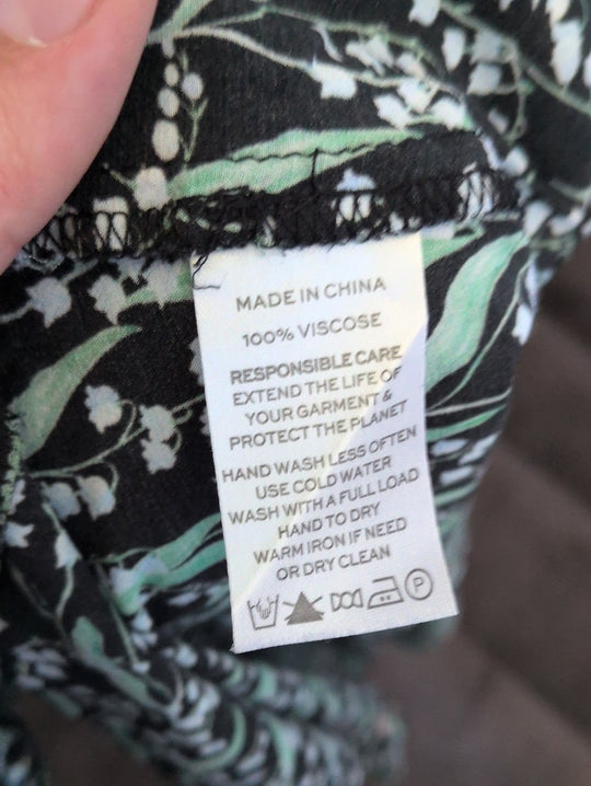 Hill House Home The Dominique Dress  in the Black Lily of the Valley print XS